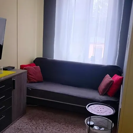 Apartament *